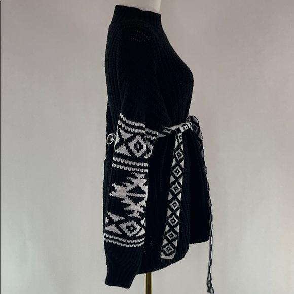 Sachin + Babi Black and White Turtleneck Sweater - Picture 8 of 12